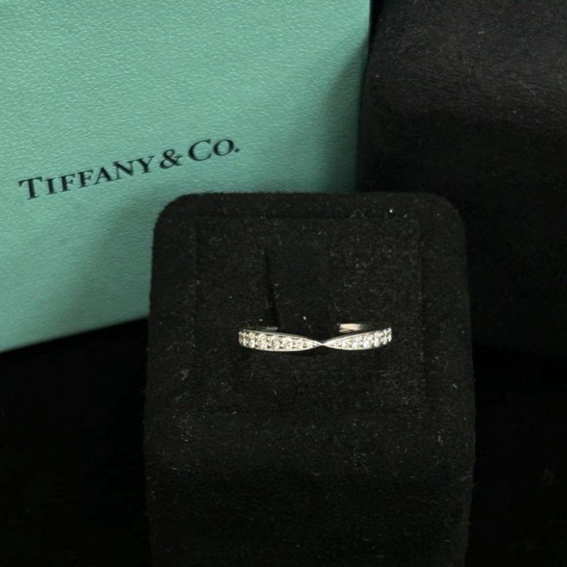 TIFFANY Harmony 系列鉑金鑲鑽戒指49碼 99新配件盒子-0