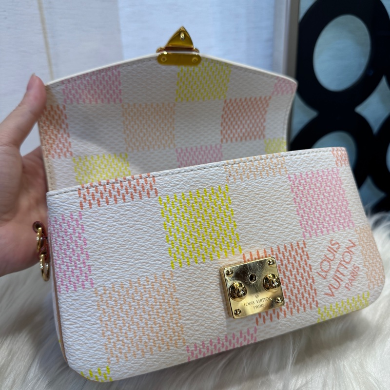 LV Damier Giant塗層帆布小號郵差包-9