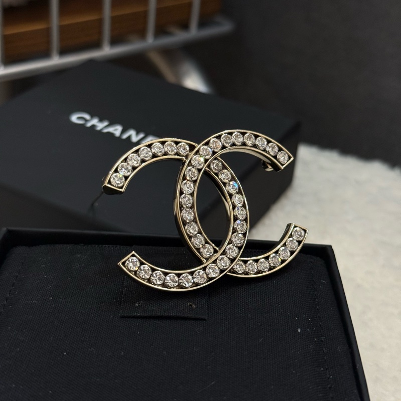 (滿💎馬上賺💰)Chanel 滿鑽白金雙C胸針-4