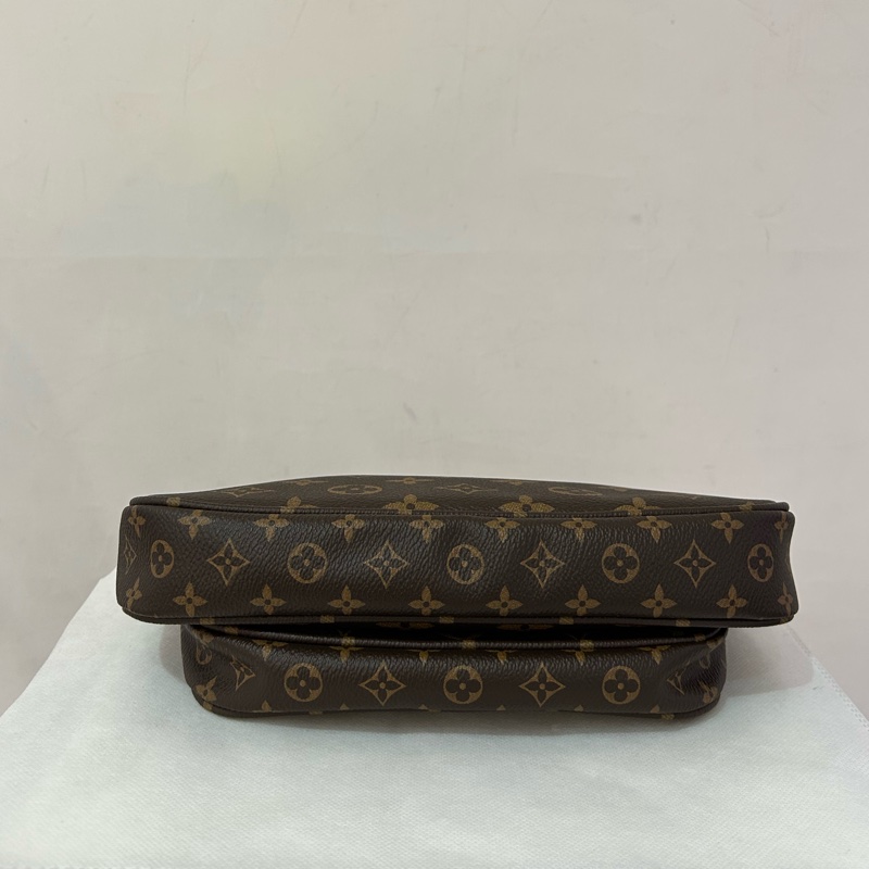 LV(M)粉背帶三合一麻將包-4