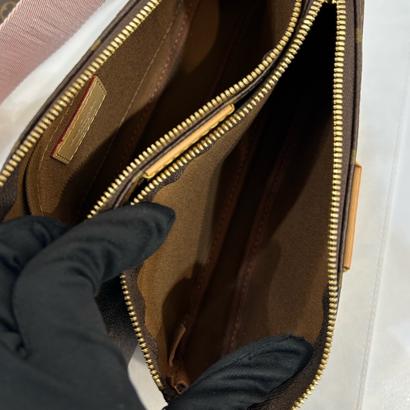 LV(M)粉背帶三合一麻將包-7