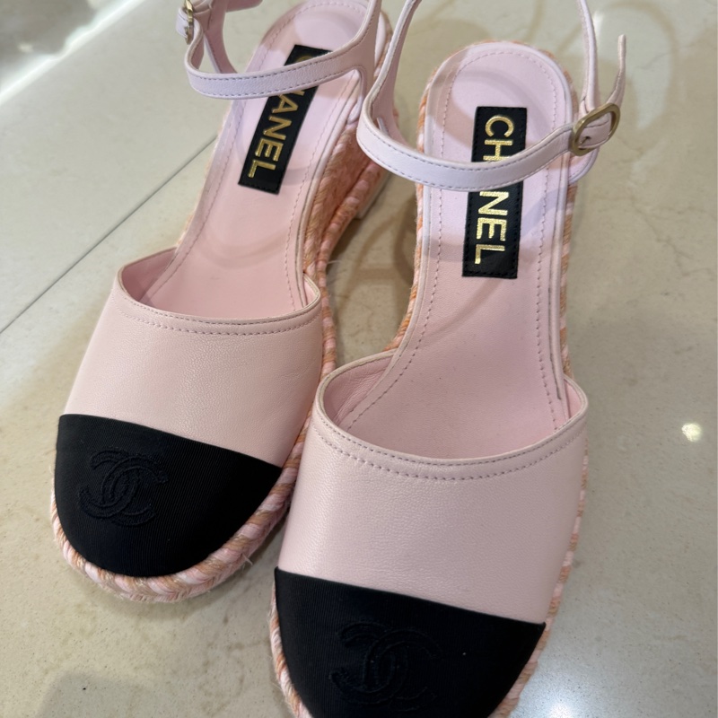 Chanel 專櫃買 沒有穿還貼底 超美涼鞋38-0