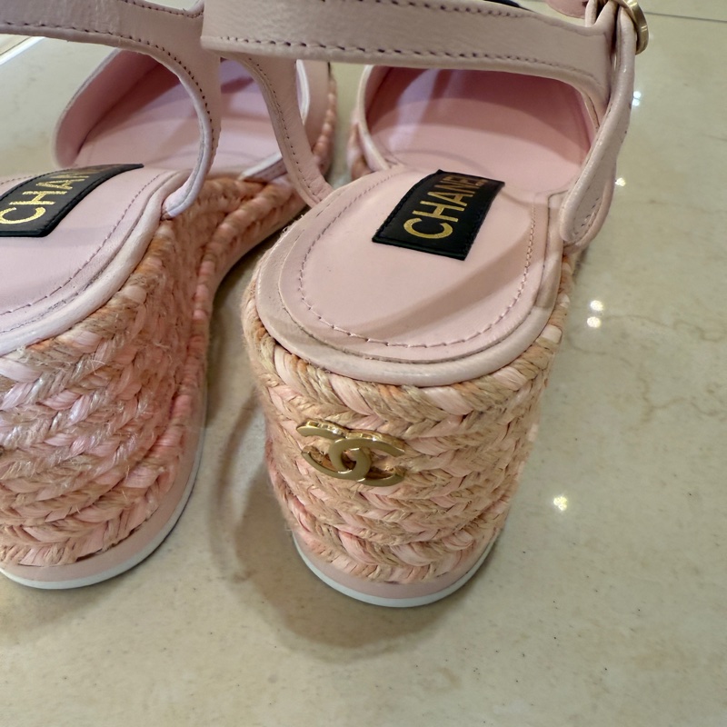 Chanel 專櫃買 沒有穿還貼底 超美涼鞋38-5