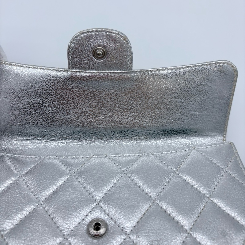 「JL精品代購」香奈兒太空銀拼綠cf菱格紋按扣二折長夾-9