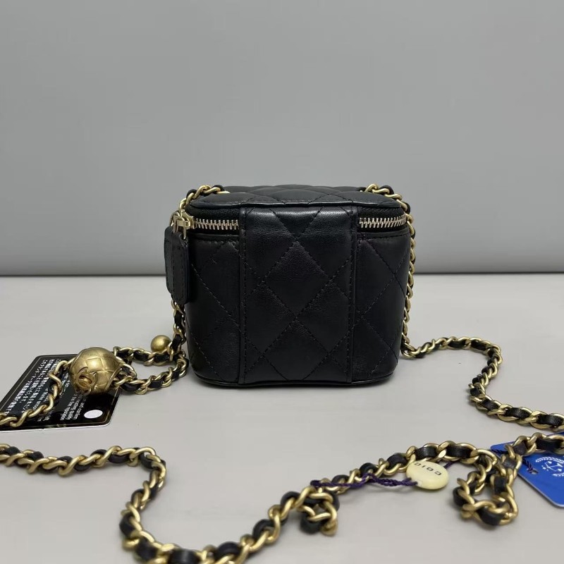 Chanel香奈兒 黑金全皮菱格mini金球盒子包 斜背包-1