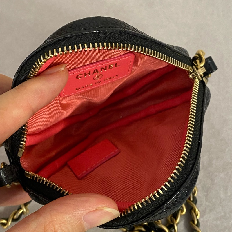 Chanel mini限量磚石斜跨包-7