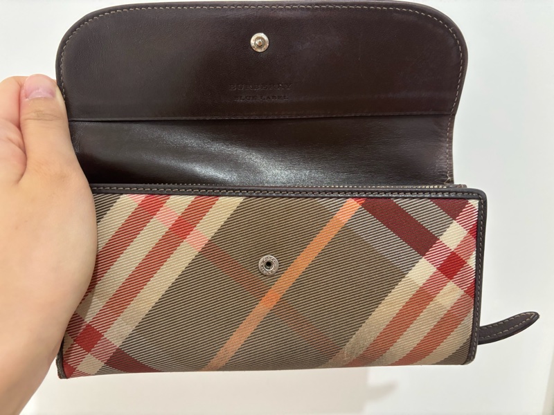 Burberry 長銀包中古款-5