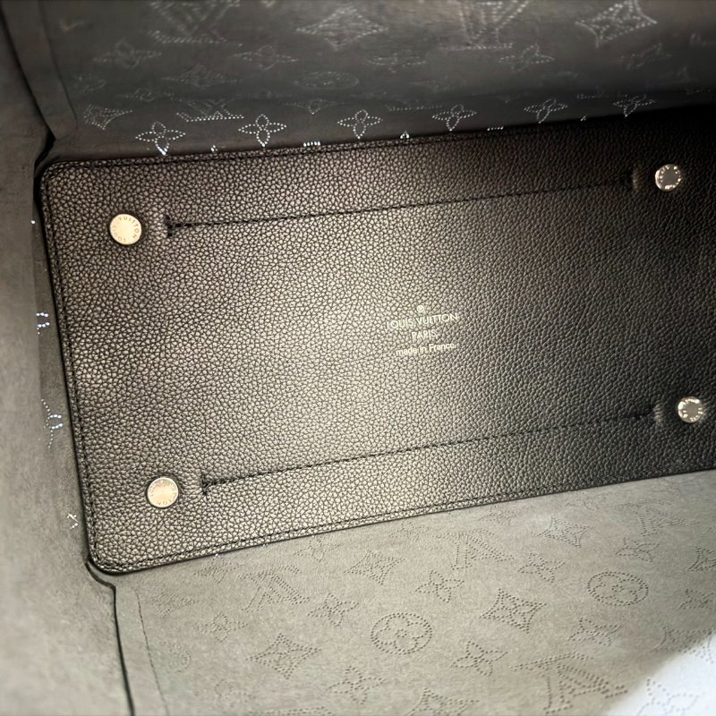 LV黑牛皮洞洞雷射HINA手提托特包MM M54354-9