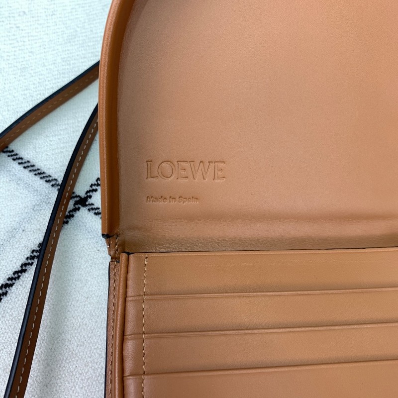 Loewe羅意威 heel bag棕色馬鞍斜背包 零錢包卡包-8