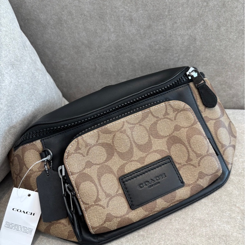 Coach 經典老花塗層帆布拼小牛皮腰包-0