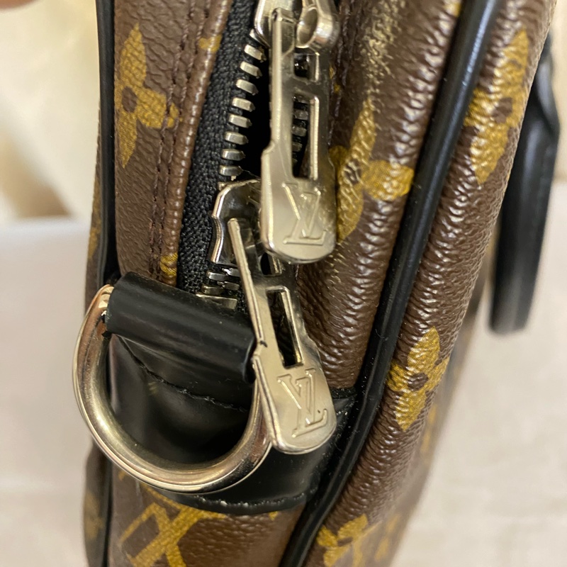 Louis Vuitton 棕色拼黑色手提公文包色-3