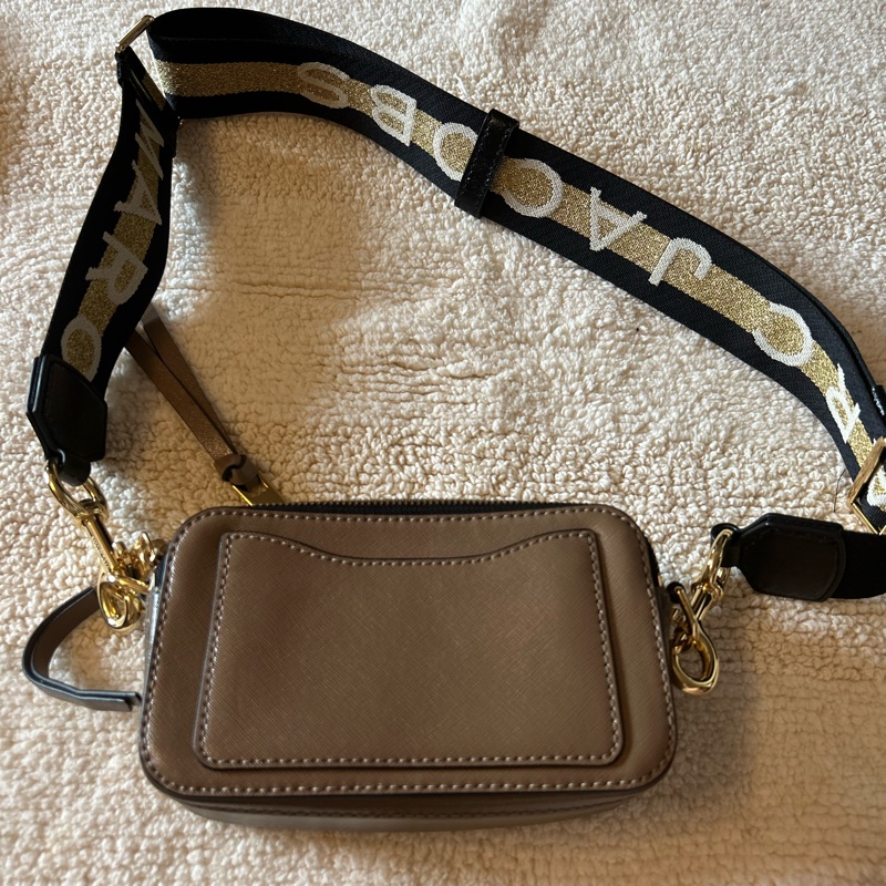 英國帶回 全新 MARC JACOBS相機包-4