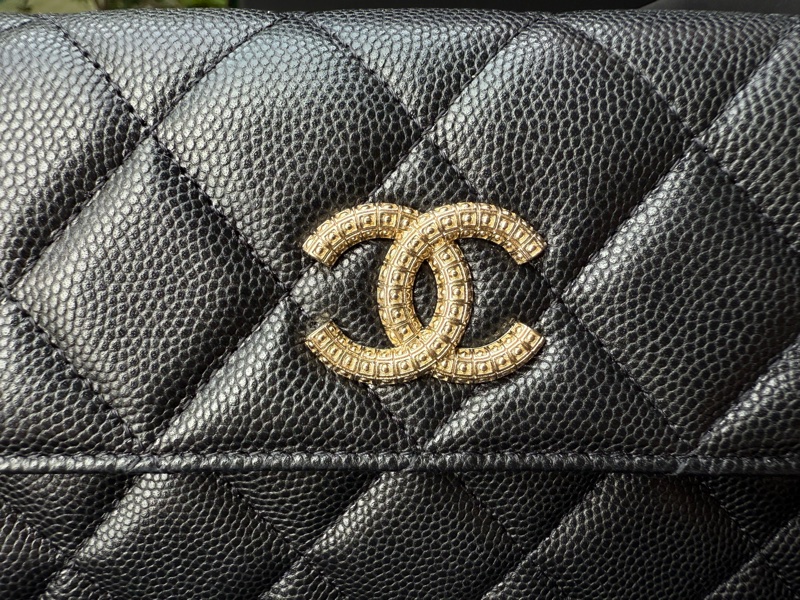 近新CHANEL 25A黑色荔枝皮菱格紋立體金色浮雕C LOGO信封長夾AP4712-2