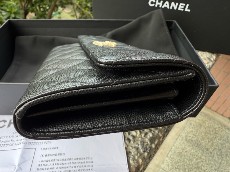 近新CHANEL 25A黑色荔枝皮菱格紋立體金色浮雕C LOGO信封長夾AP4712-5