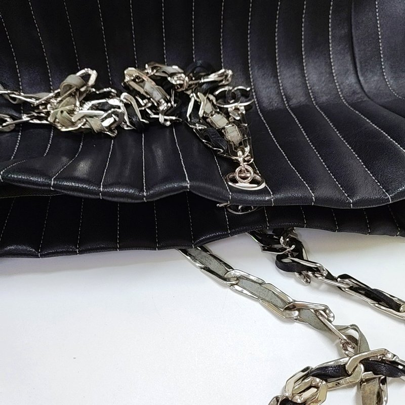 CHANEL托特包 大號 黑色羊皮縫紋單肩包手提包 銀色五金 10開 2條可拆卸肩帶-13