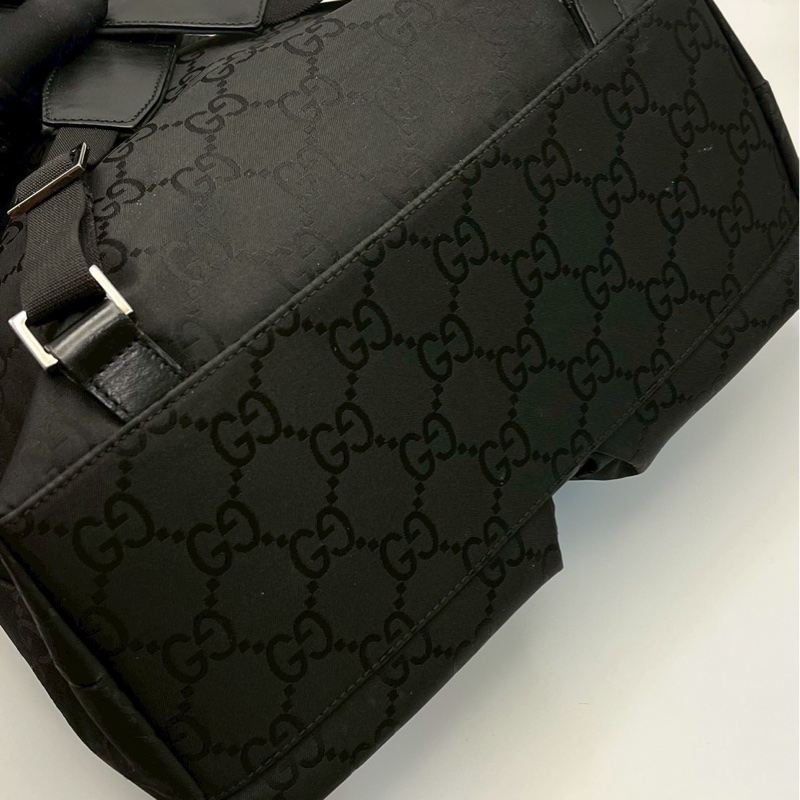 🏷️ Gucci 後背包-16