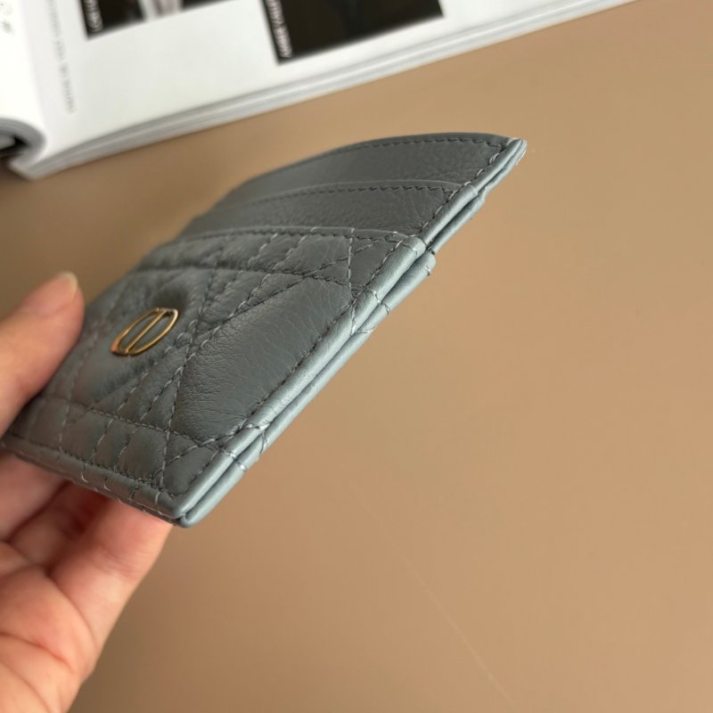 ::Christian Dior:: 金色CD Dior Caro Freesia雲藍色Cannage 籐格紋小牛皮卡片夾-7