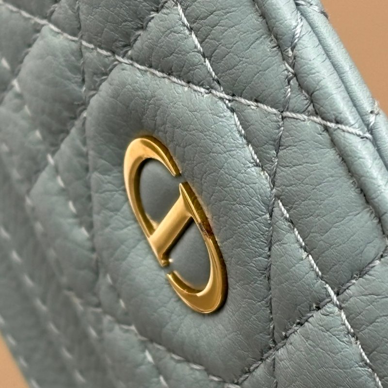 ::Christian Dior:: 金色CD Dior Caro Freesia雲藍色Cannage 籐格紋小牛皮卡片夾-8
