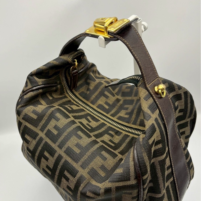 🏷️ Fendi 飯盒包-9