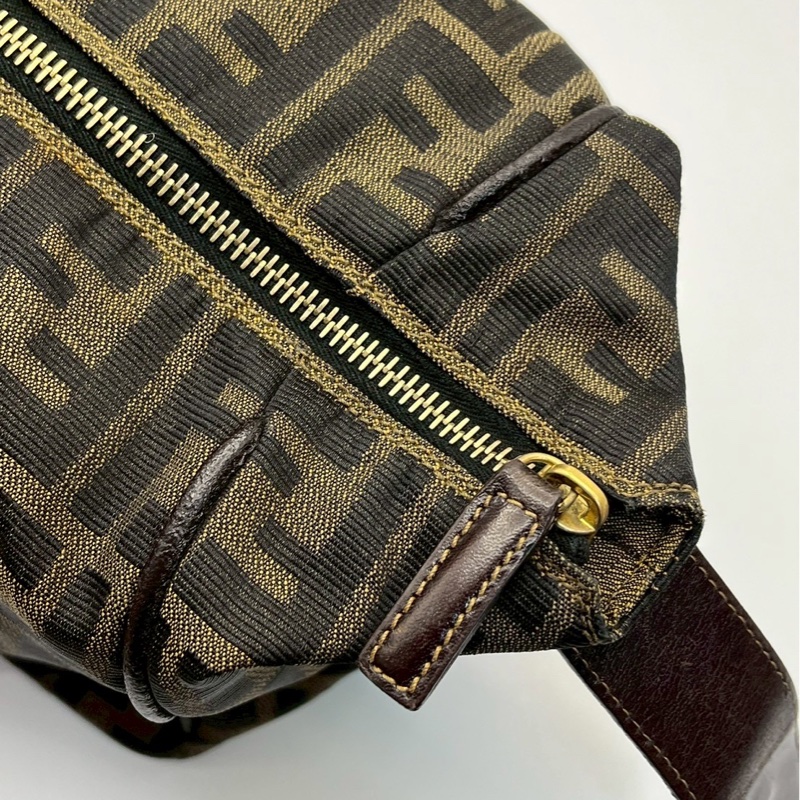 🏷️ Fendi 飯盒包-13