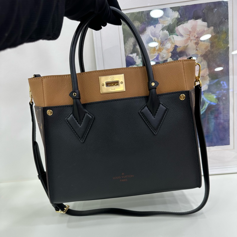 lv路易威登on my side老花拼棕黃中型手袋 閒置 帶膜 尺寸:30.5*24.5*14cm-5