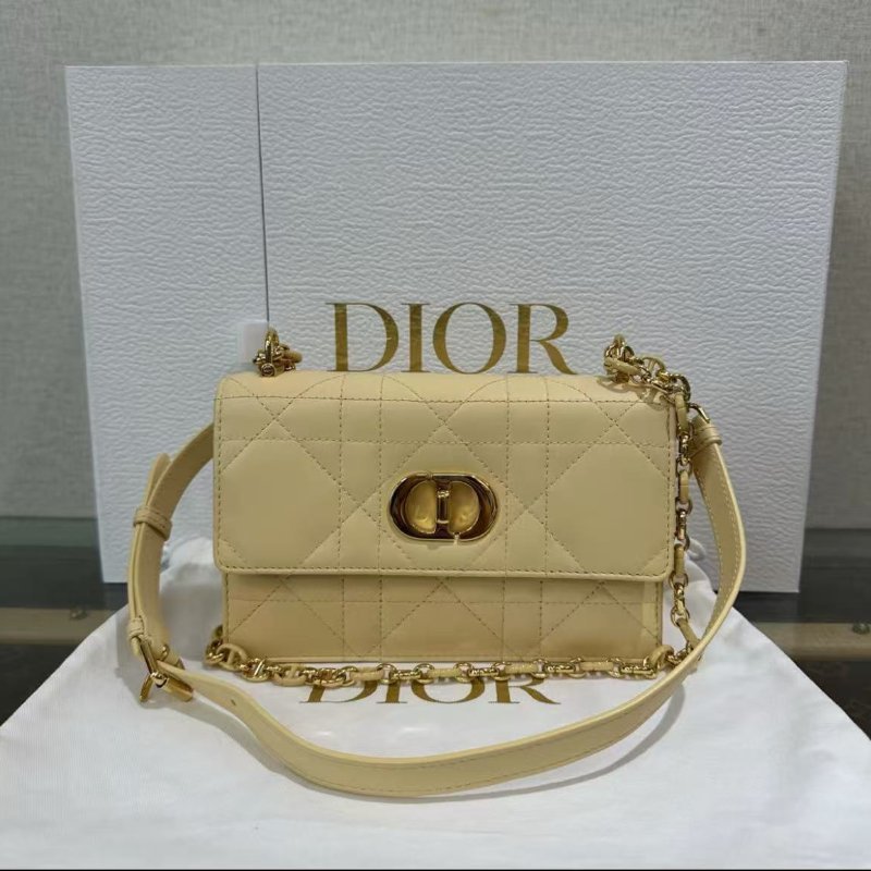 ✨DIOR miss caro 黃色金扣19*12*5 98新 配件:盒子塵袋-0