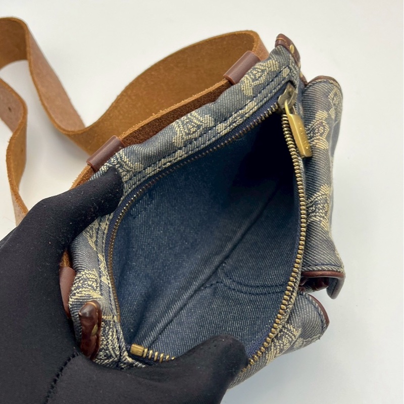 🏷️ Celine 刺繡凱旋門丹寧腰包-4