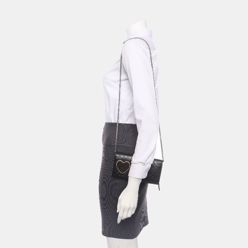 GUCCI黑色牛皮老花壓紋單肩包 銀色五金-1