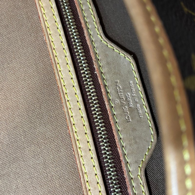 ::LOUIS VUITTON:: LV M42250 咖啡色經典花紋馬鞍斜背包法棍包-40