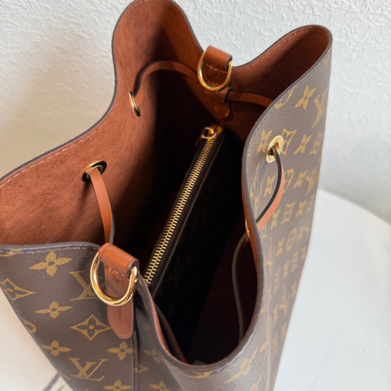 lv新款水桶包 咖色-3