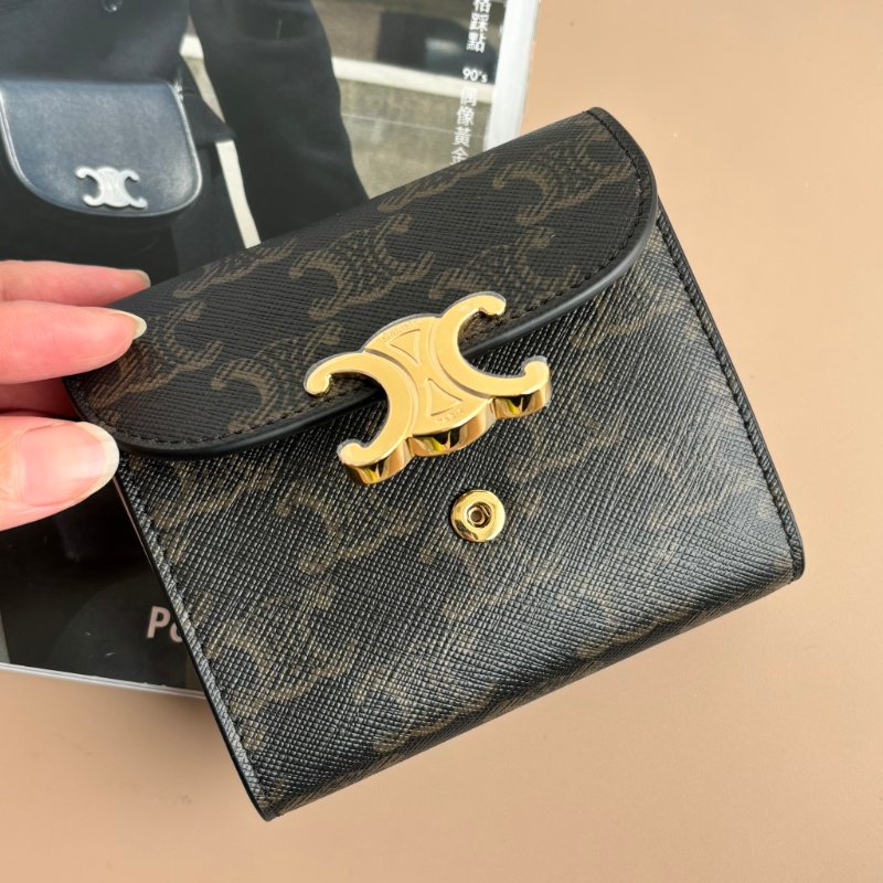 ::CELINE:: TRIOMPHE咖啡色經典花紋內牛皮凱旋門金色LOGO釦式三折短夾-3