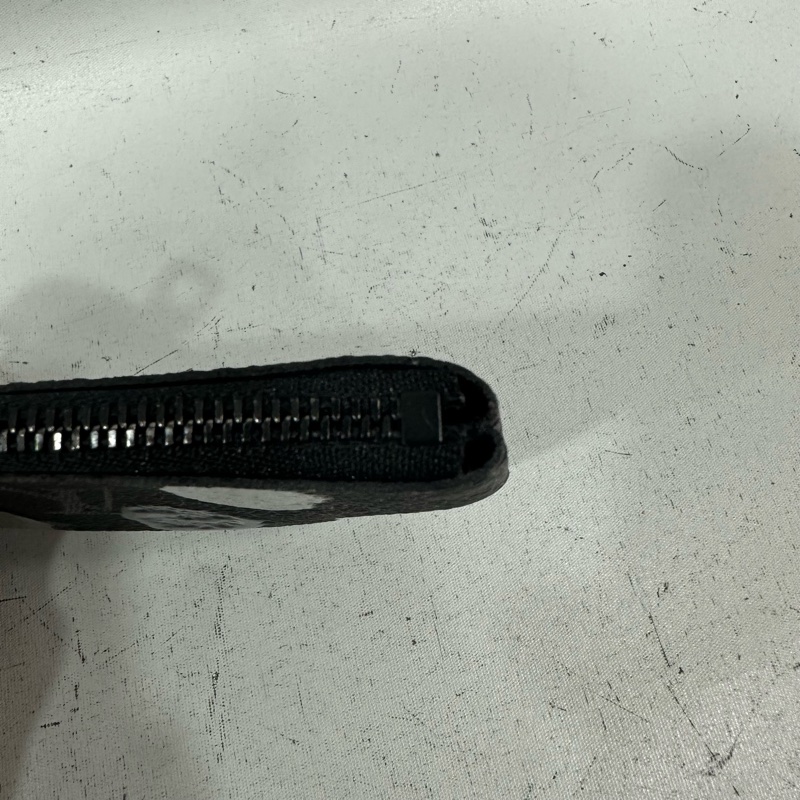 LV m81929 黑原花白灰點 草間彌生x零錢鑰匙包-4