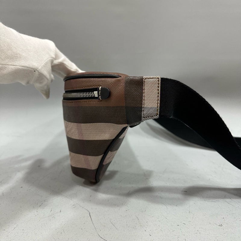 BURBERRY 8052806 咖白格紋黑釦腰包-1