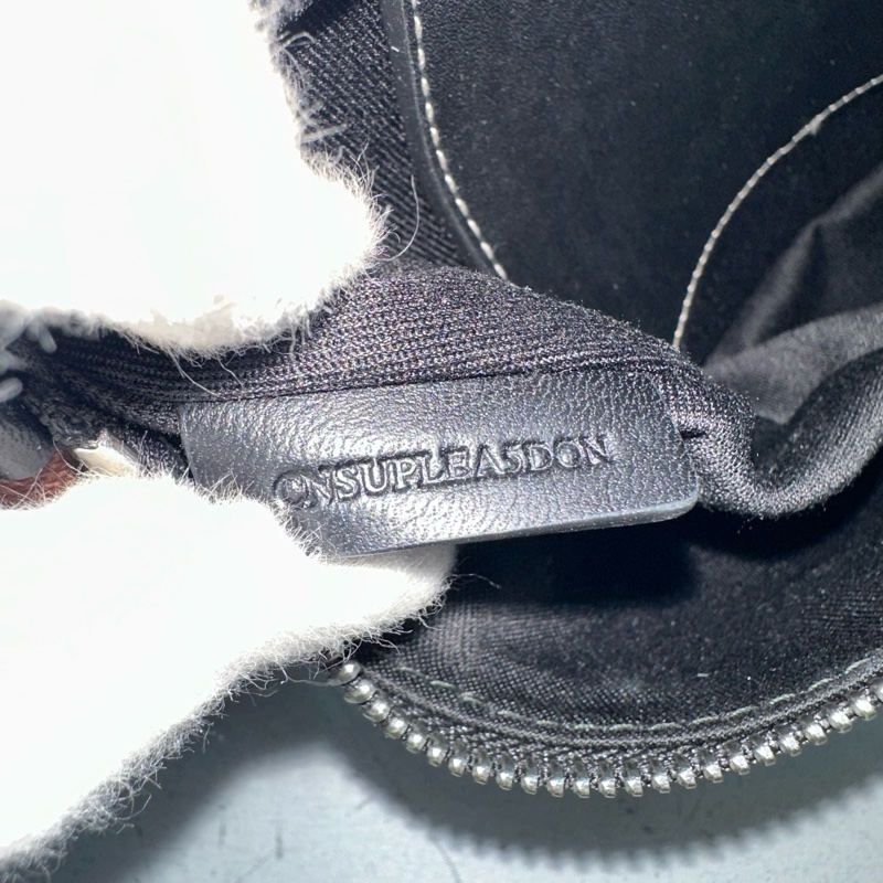 BURBERRY 8052806 咖白格紋黑釦腰包-26