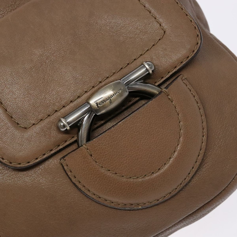 【日本直送】Salvatore Ferragamo 肩背包 皮革 米色 金色 正品 BA4410-9