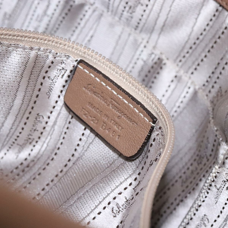 【日本直送】Salvatore Ferragamo 肩背包 皮革 米色 金色 正品 BA4410-11