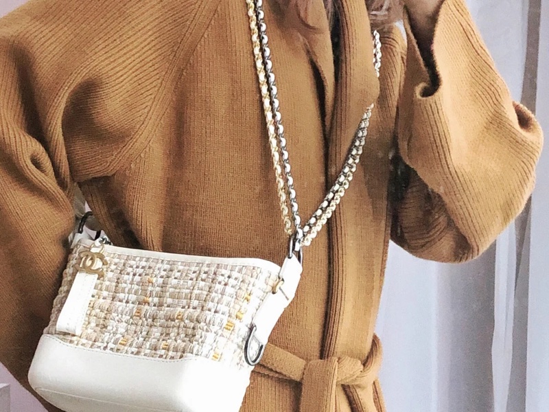 CHANEL - 白色毛呢流浪包（小號）-2