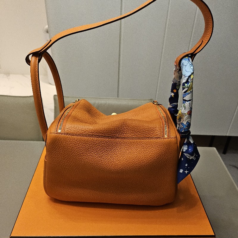 Hermes 經典愛馬仕橘 Lindy 26肩背包-2