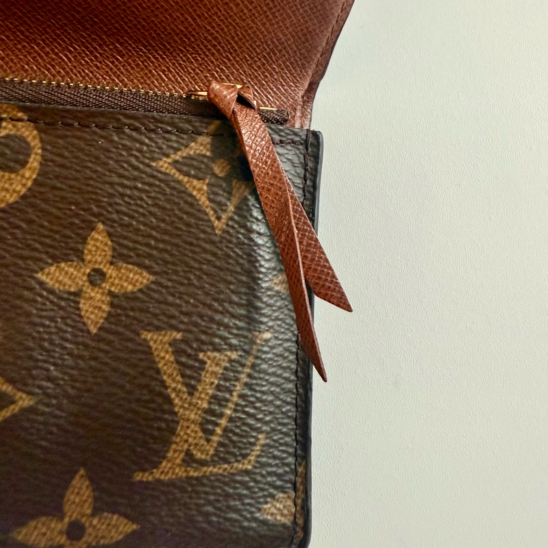 ✔️Louis Vuitton / LV VICTORINE 三折信封零錢袋釦式短夾 M62472-5