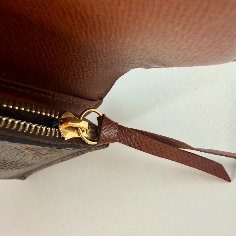 ✔️Louis Vuitton / LV VICTORINE 三折信封零錢袋釦式短夾 M62472-18