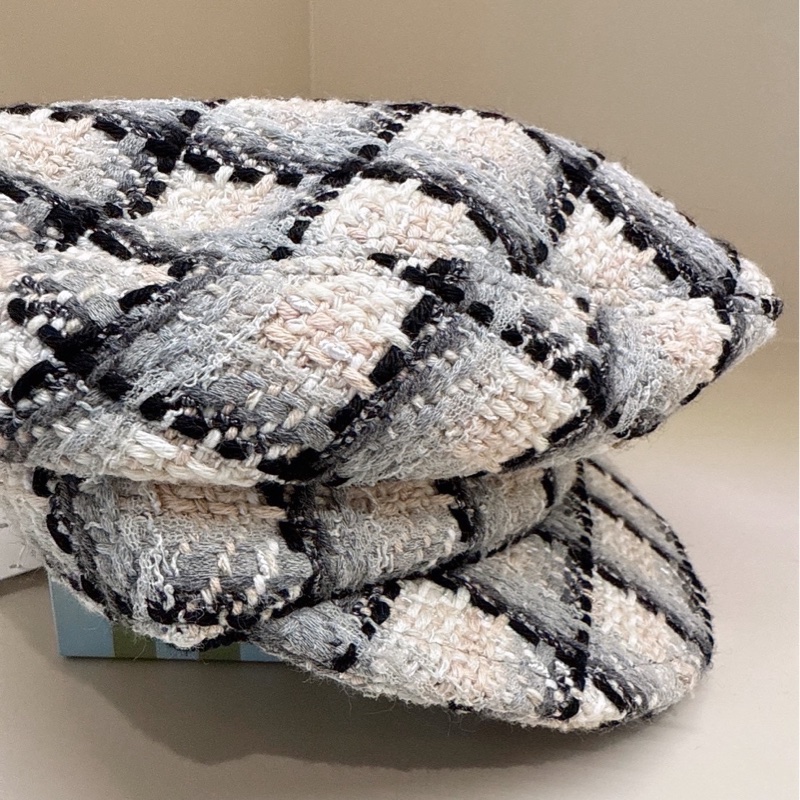 CHANEL 毛呢米拼灰格紋報童帽 S-6