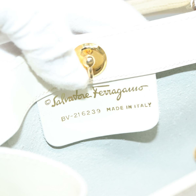 【日本直送】Salvatore Ferragamo 手提包 漆皮 白金 正品 BA4344-11