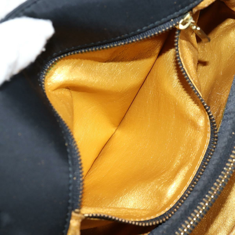 【日本直送】范思哲鏈條單肩包 尼龍 黑色 金色 正品 BA4795-24