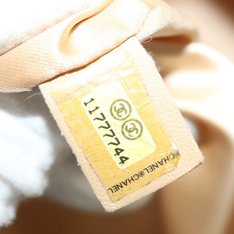 【日本直送】香奈兒 COCO 標誌鏈單肩包小羊皮白金色 CC 正品 BA4593-10