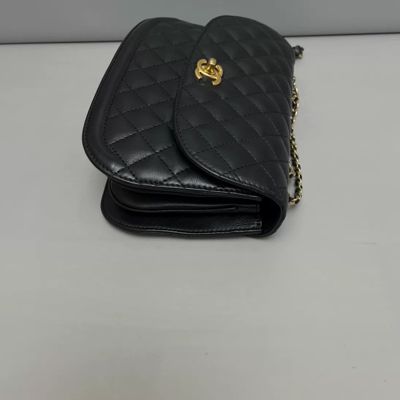 🉑肩背/斜挎 #近新閒置 #專櫃18萬入手 香奈兒Cf23黑金荔枝牛口蓋包-10