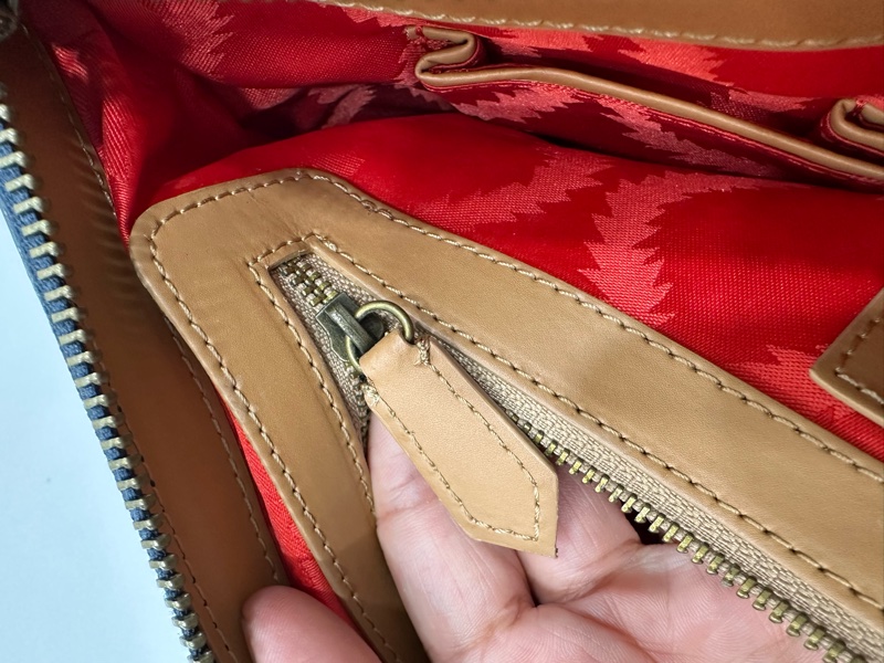 VIVIENNE WESTWOOD 深藍 手拿包 文件包 手挽包 收納包-9