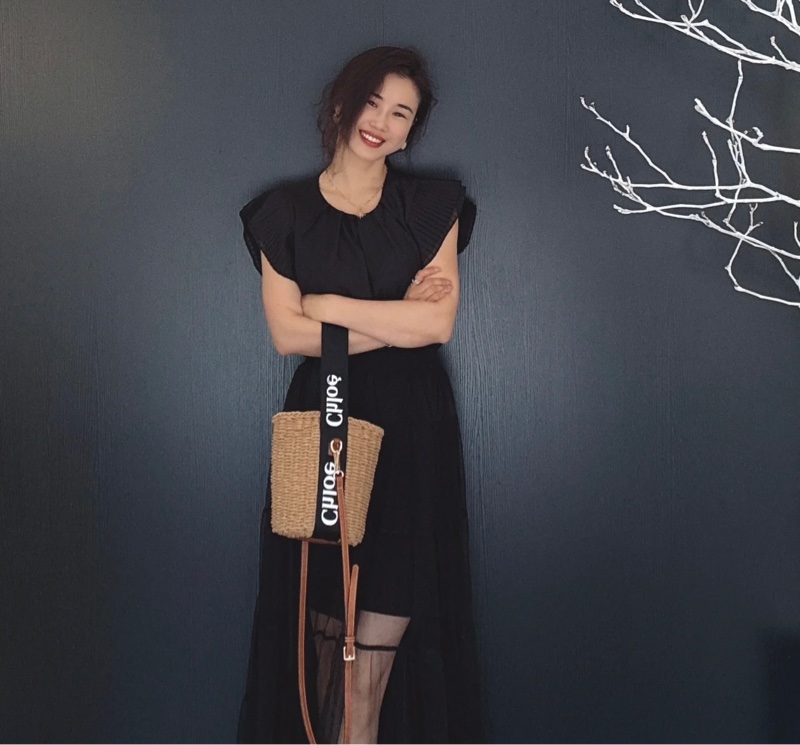 Chloe woody 經典草編水桶包(黑色提把)-4