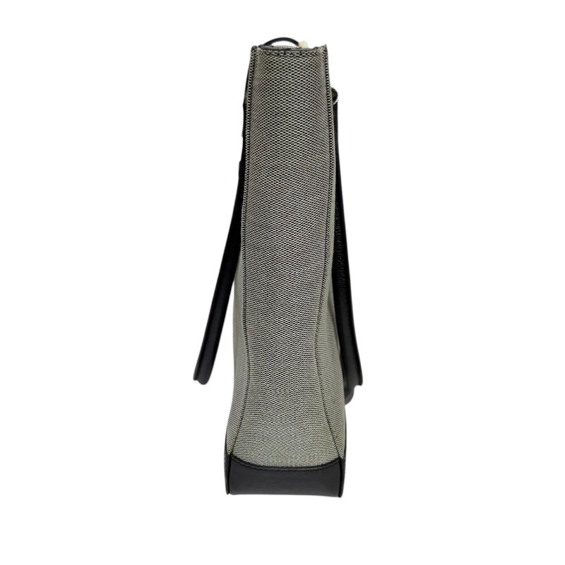 【美收精品】GUCCI 灰色帆布肩背包 3-833-2