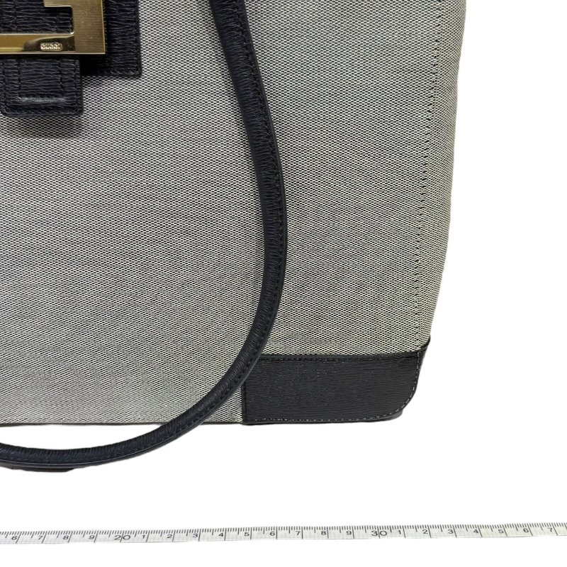 【美收精品】GUCCI 灰色帆布肩背包 3-833-13