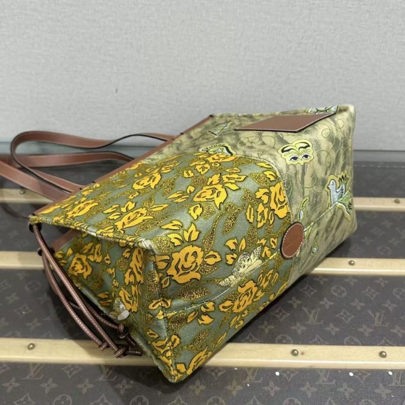 LOEWE 花卉拼焦糖色托特包 34*26*18 99新配件:塵袋-2